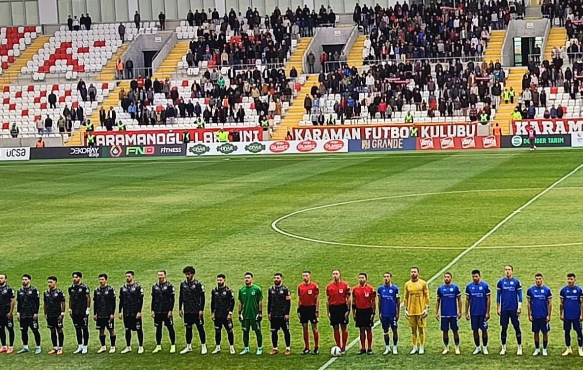 Akçaşehir Belediye Başkanı Soner Yeşildaş, Karamanspor Maçını Tribünden İzledi: “İyi Günde Kötü Günde Biriz ve Beraberiz”