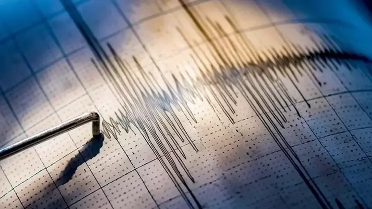 SON DAKİKA; Çanakkale Ayvacık’ta 5,2 Büyüklüğünde Deprem Meydana Geldi