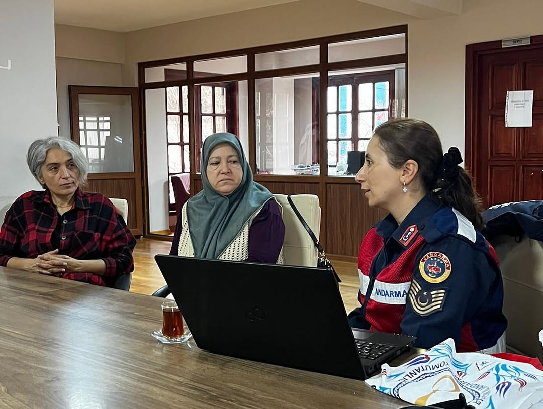 Bilecik’te Kadınlara Yönelik Bilgilendirme Faaliyeti Düzenlendi