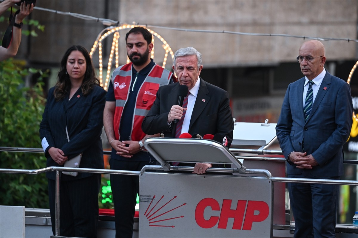 CUMHURİYET HALK PARTİSİ ANKARA İL KADIN KOLLARI BAŞKANI AYÇA ÇAĞLAR: “DEMOKRASİ SİZE AĞIR GELDİYSE BİZ TAŞIRIZ”