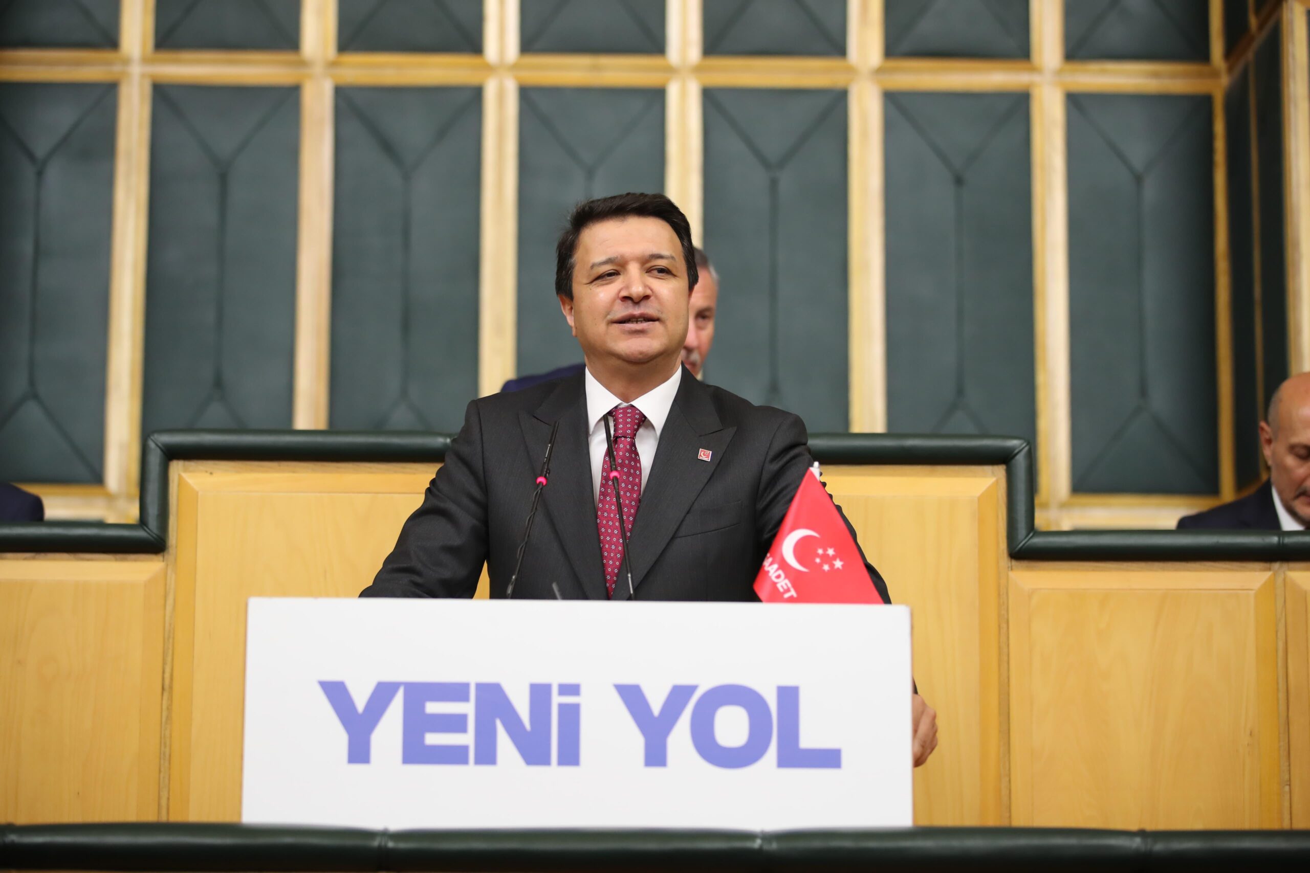 Elbette, işte yazım kurallarına uygun ve istediğiniz şekilde düzenlenmiş başlık:   —  Arıkan: Gençlerin çığlığı, emeklinin isyanı, çiftçinin feryadı: Duyun artık!   —  Yazının başına bu şekilde ekleyebilirsin. Başka bir isteğin olursa yardımcı olmaktan memnuniyet duyarım.