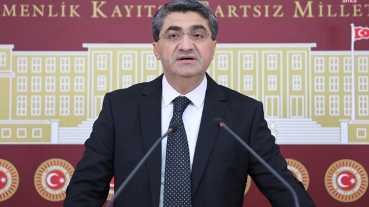 Manşetle ekonomi yönetmenin maliyeti: yıllık 2 trilyon lira faiz ödemes