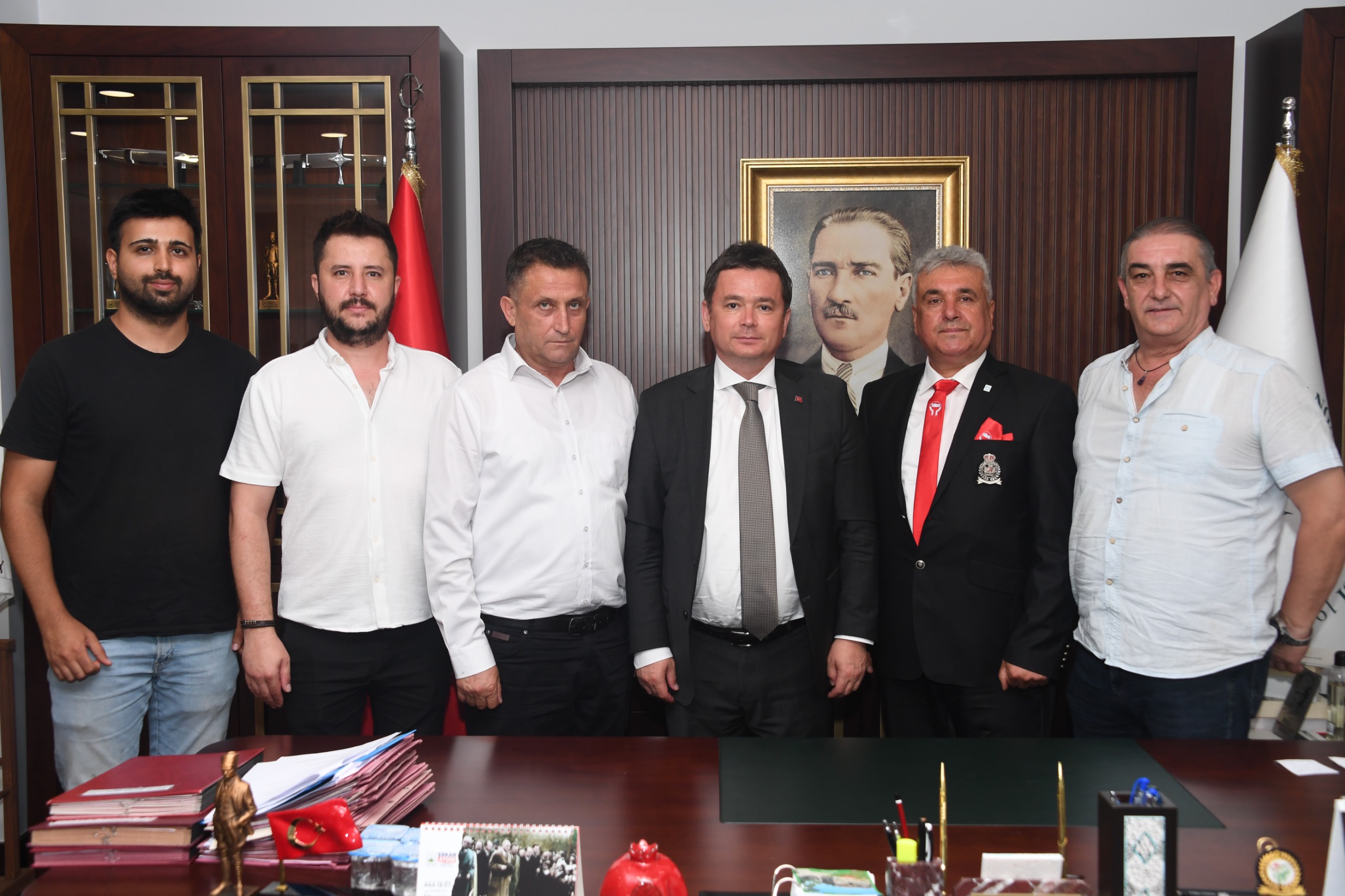 Umuda Yürüyüş Partisi’nden Osmangazi Belediye Başkanı Erkan Aydın’a Ziyaret