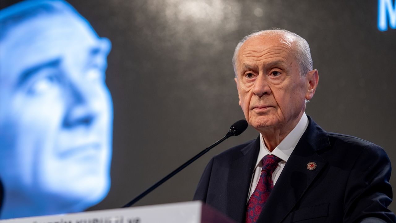 Bahçeli’den Orman Şehitleri İçin Başsağlığı Mesajı: “Ciğerlerimiz Yanıyor”