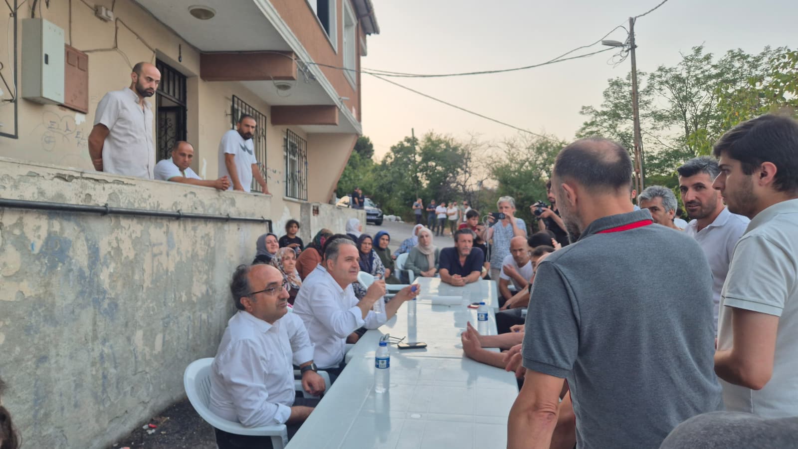 EMEP Milletvekili İskender Bayhan’dan İşten Atılan TOGG İşçilerine Çağrı: “Kendi Yüzyılımızı İnşa Edelim”