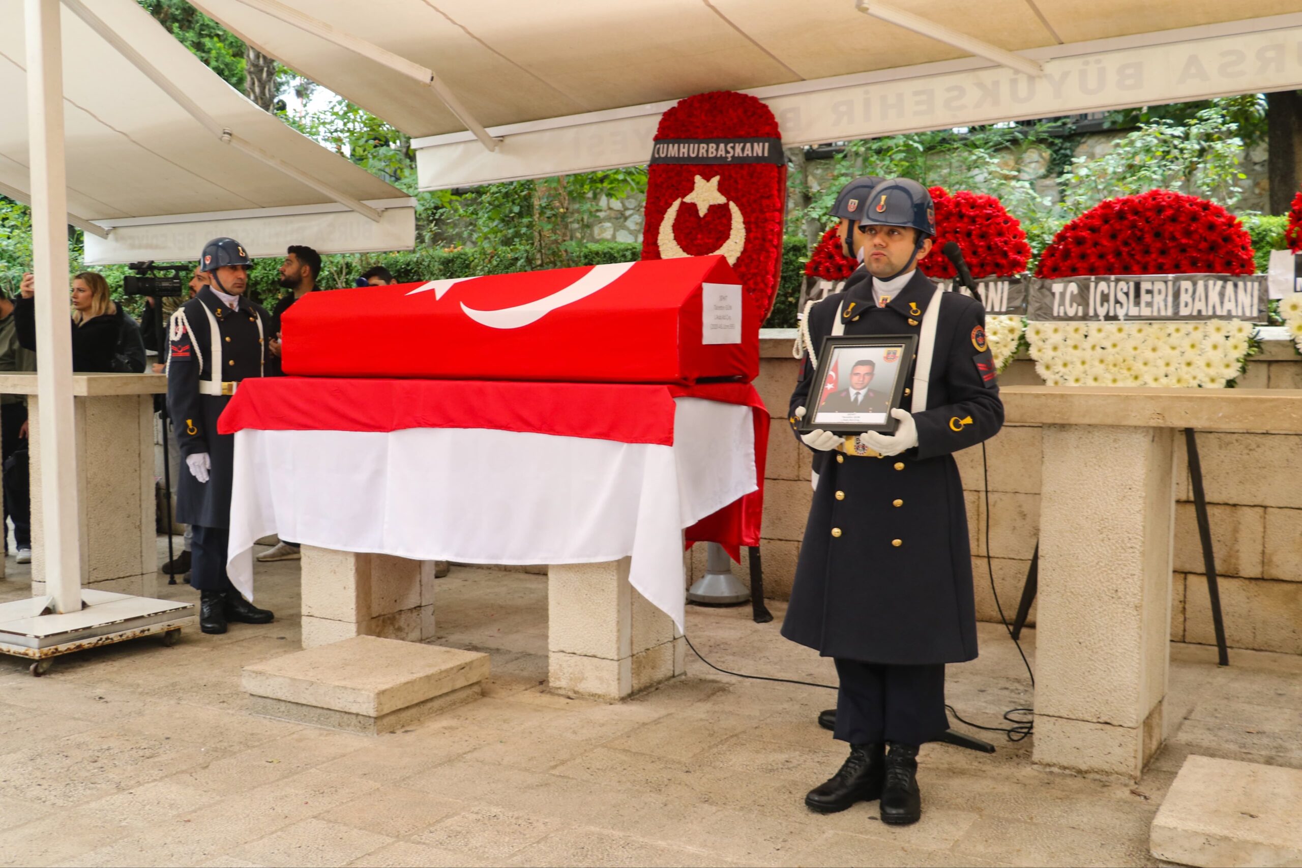Sakarya Akyazı’da Trafik Kazasında Şehit Olan J.Asb.Kd.Çvş. Tacettin Gün Son Yolculuğuna Uğurlandı