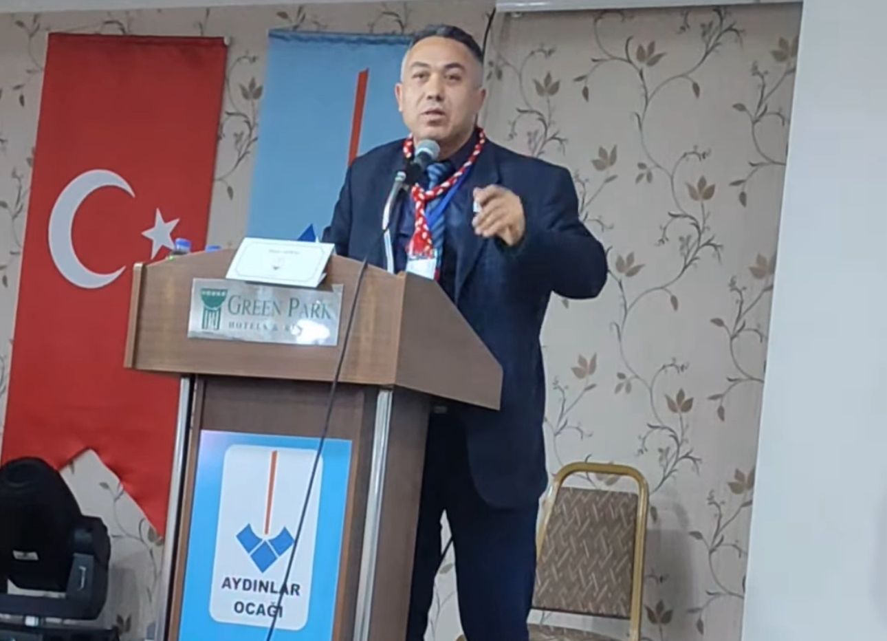 Murat Akbaş: “Türk Olmak Irkçılık Değil Onurdur – Lozan Tapumuzdur, Kimseye Teslim Etmeyiz”