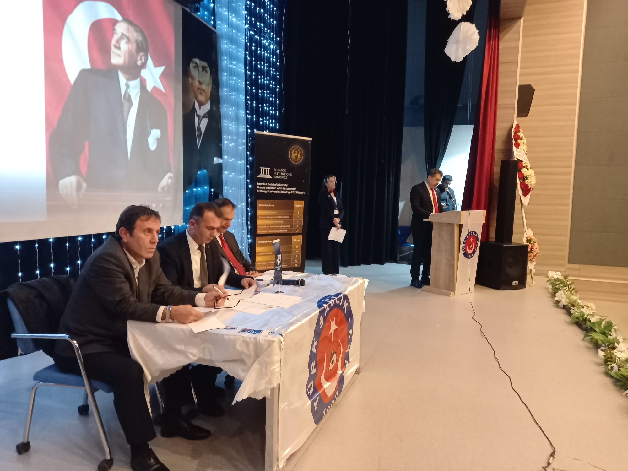 Türk Sağlık Sen; Sendikal mücadele sahipsiz değildir!