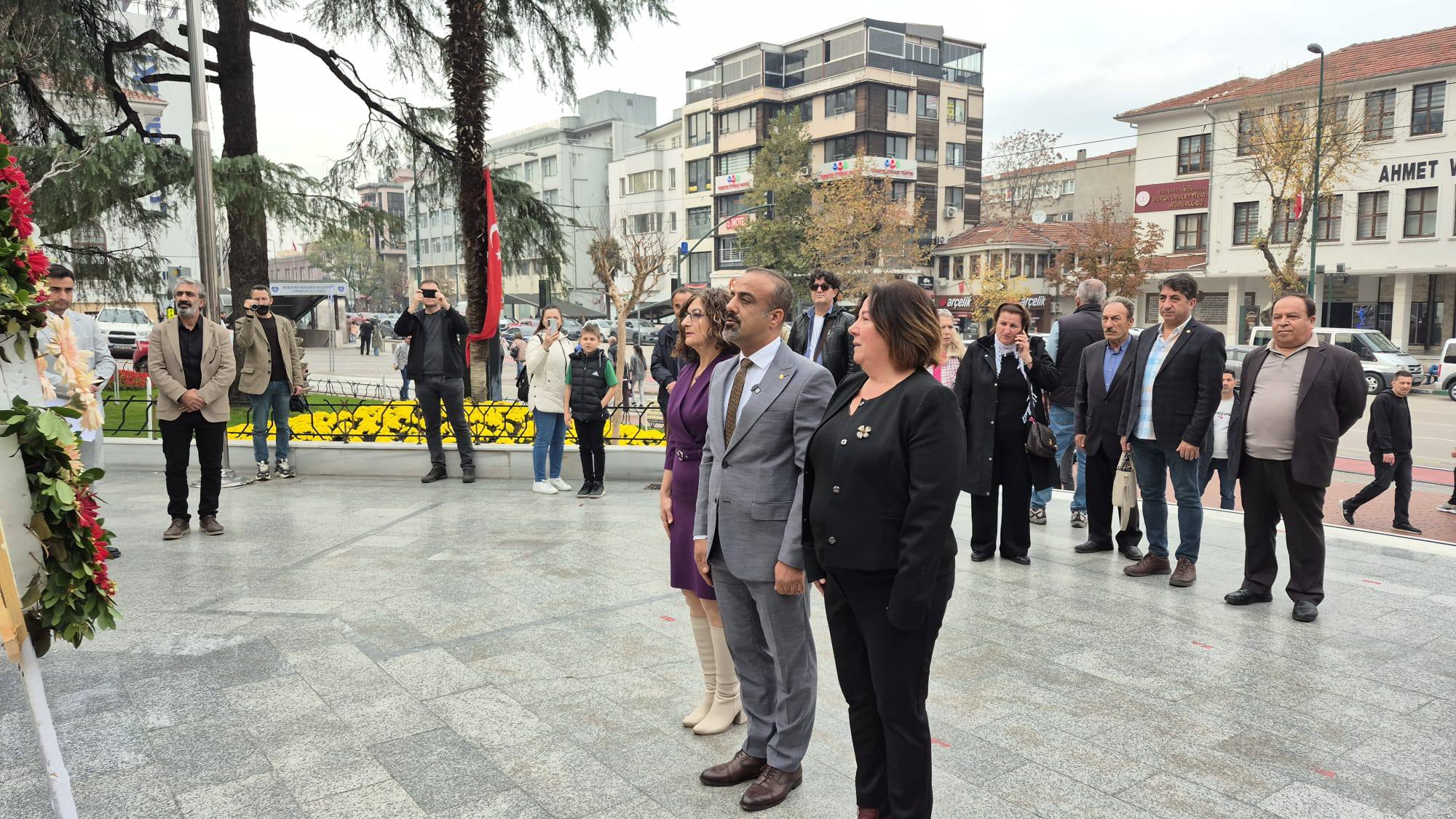 Öğretmenler Günü Kutlaması ve Eğitimdeki Sorunlara Dikkat Çekildi