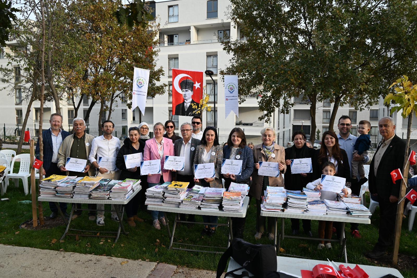 “En Güzel Koku Kitap Kokusu”