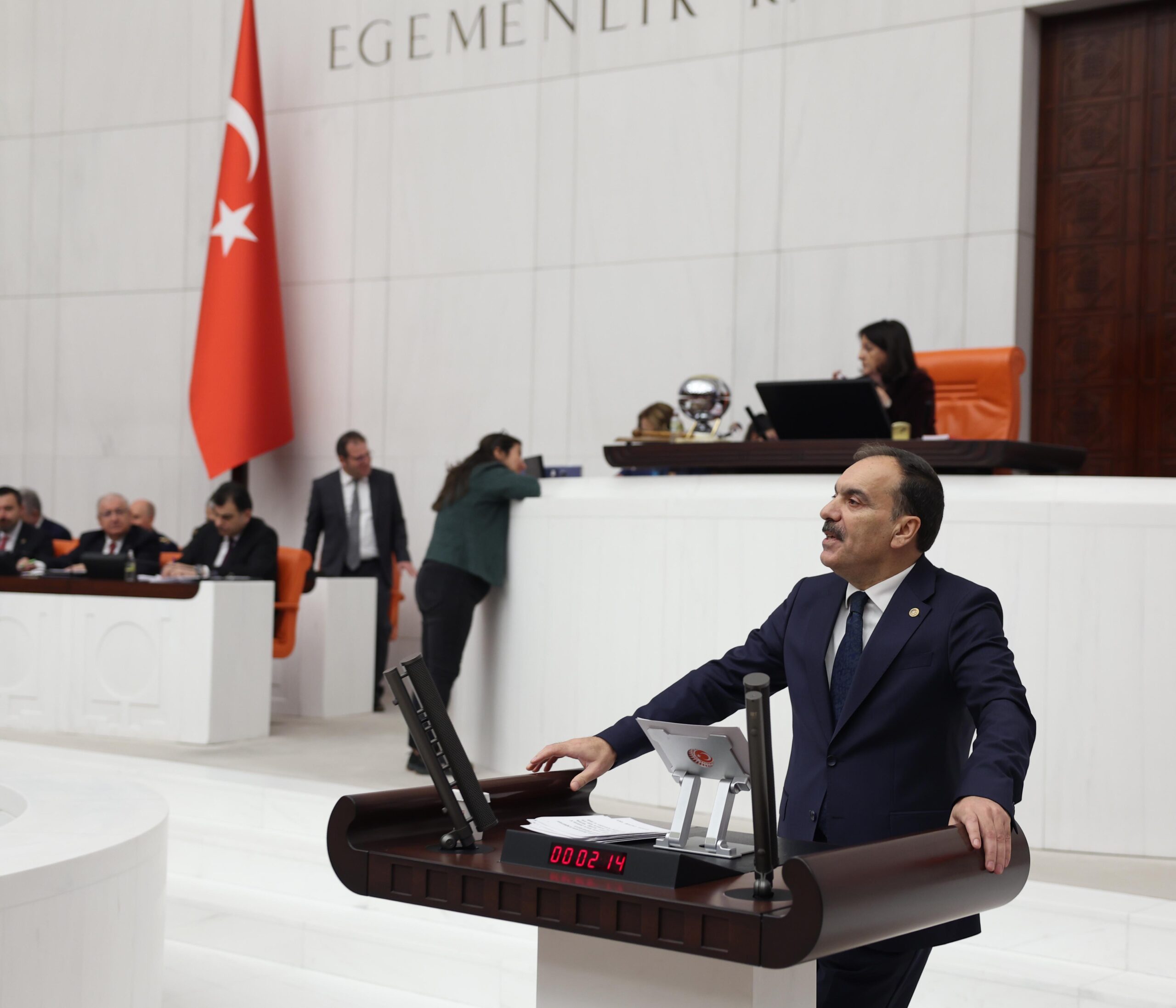 Yeni Yol Grubu İzmir Milletvekili Mustafa Bilici’den MSB bütçesine çarpıcı eleştiri: “5. nesil uçak yoksa güvenlik de yoktur”