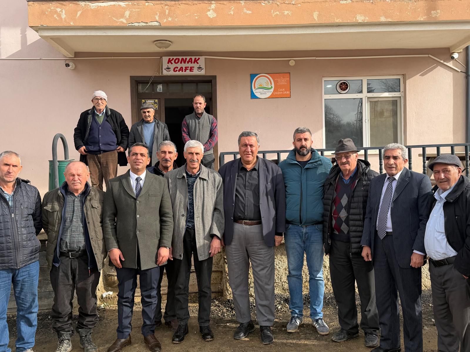 GÜRER: “ÜRETEN DE TÜKETEN DE KAYBEDİYOR”