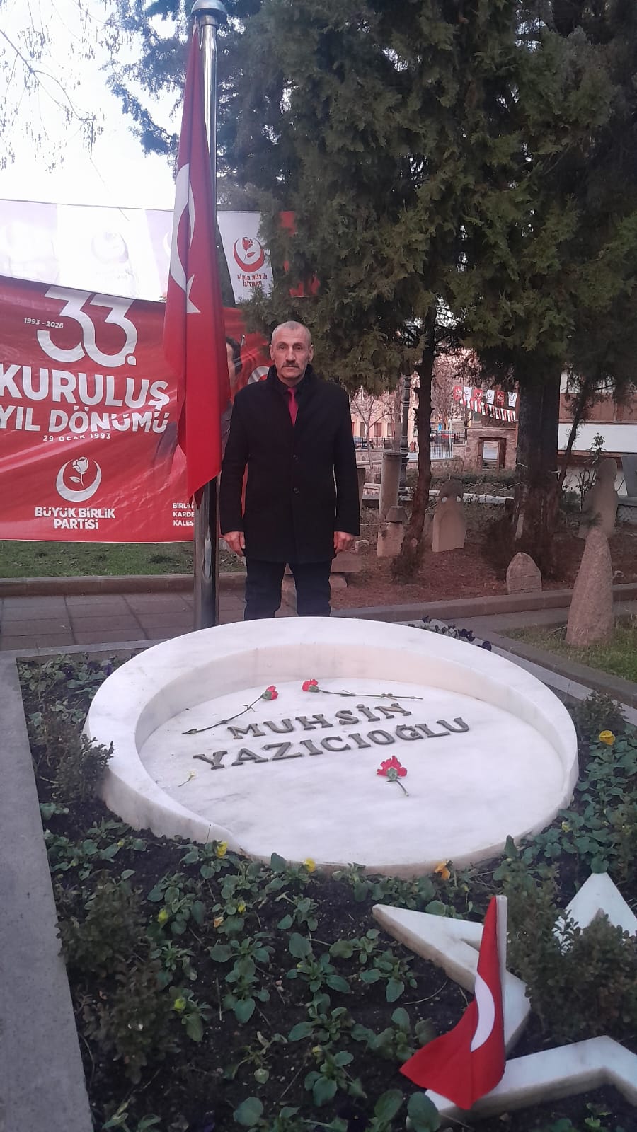 Zafer Alkan: “Şehit Liderimizi Kabri Başında Andık”