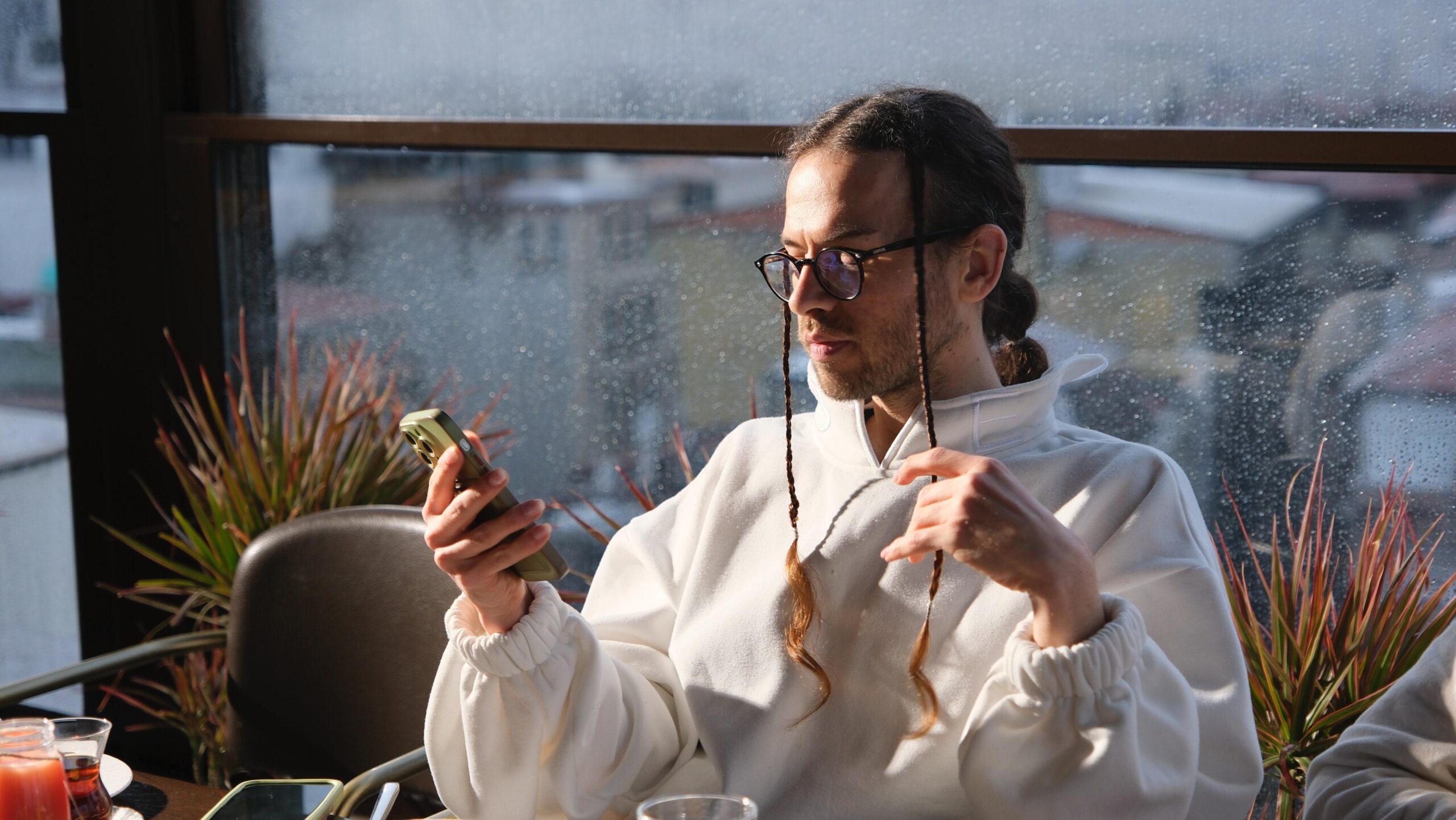 Dijital Aktivizmde Yükselen İsim: Enver Mutlu