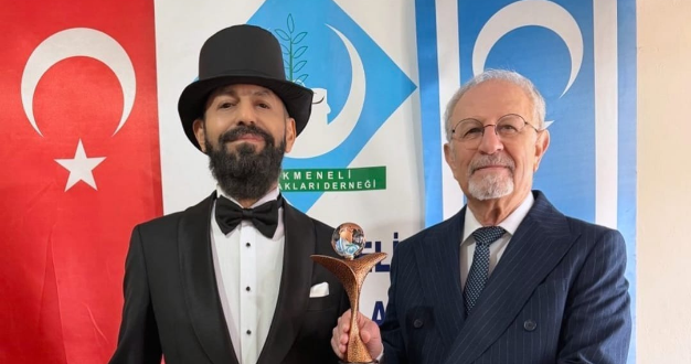 Akif Manaf “Barış ve İnsan Hakları Ödülü” ile Onurlandırıldı