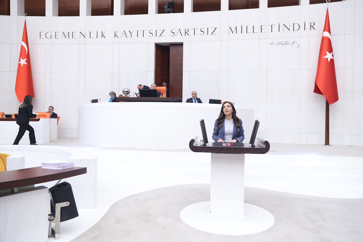 Dövizle askerlik 8 bin euro: “Gençler vatandaşlıktan vazgeçmek zorunda kalıyor”