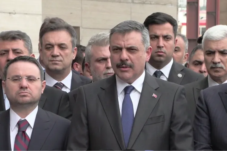 Bakan Çiftçi: 9 can kaybı! Kahramanmaraş’ta eğitime 2 gün ara!