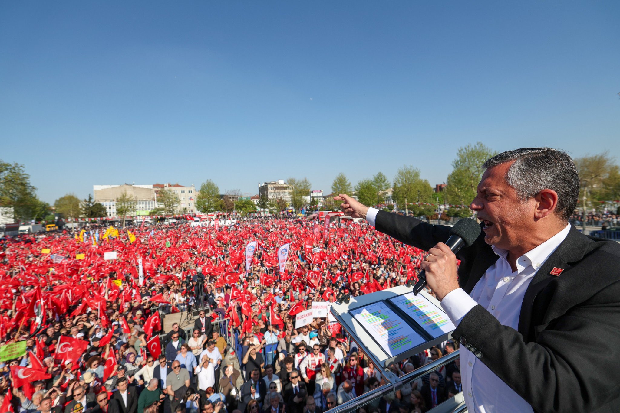 Ecevit Keleş: Sakarya Halkı Değişim Ve Adalet İçin Meydanlarda Buluştu
