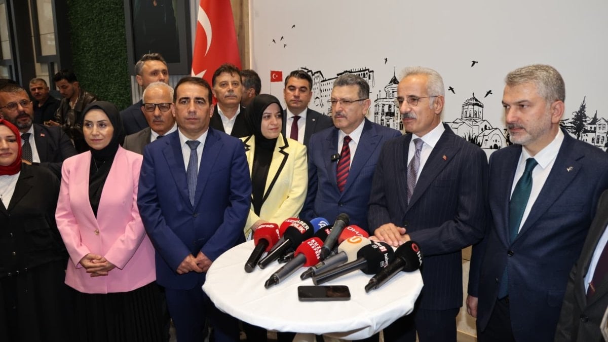 Bakan Uraloğlu Trabzon’da Bayram Ziyaretlerinde