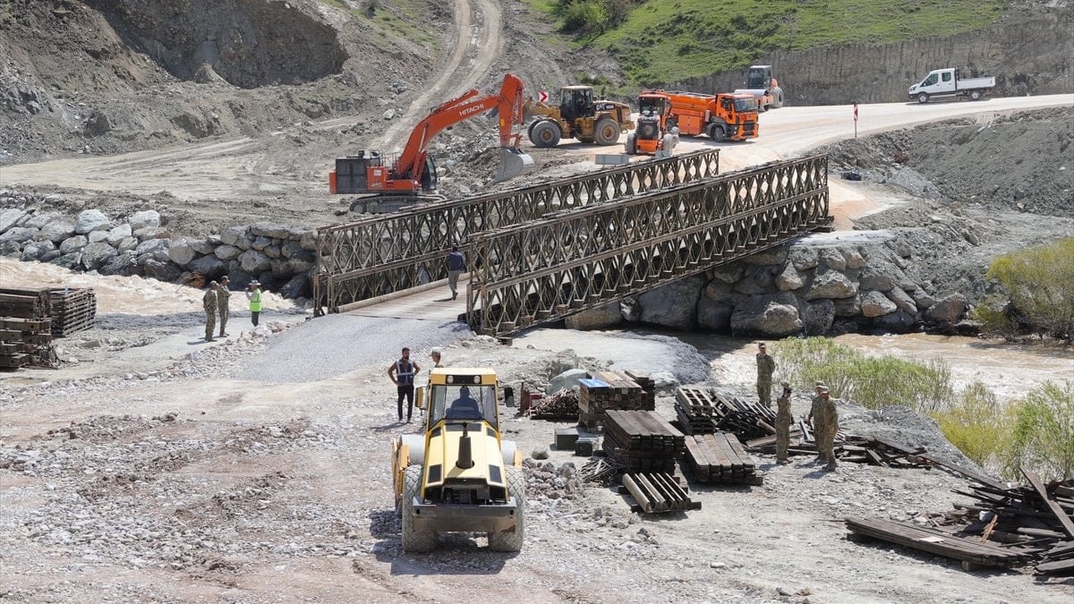 Hakkari’de ‘Kaan Köprüsü’ hizmete hazır