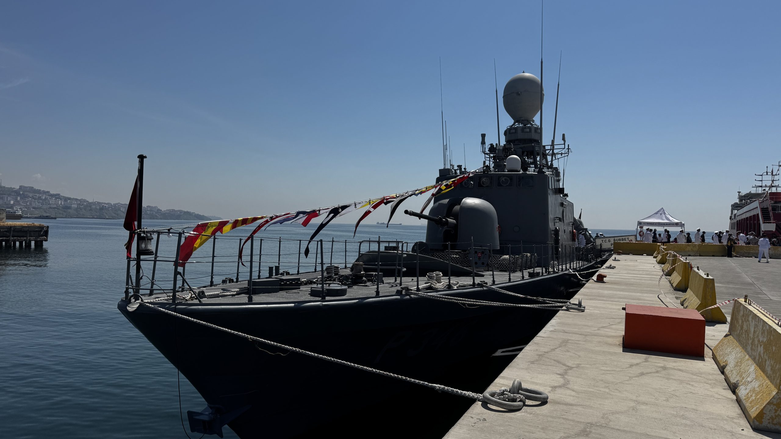 TCG Gurbet Hücumbotu Halkın Ziyaretine Açıldı