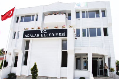 Adalar Belediyesi’ne operasyon!