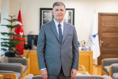 Cemil Tugay CHP’den istifa etti!