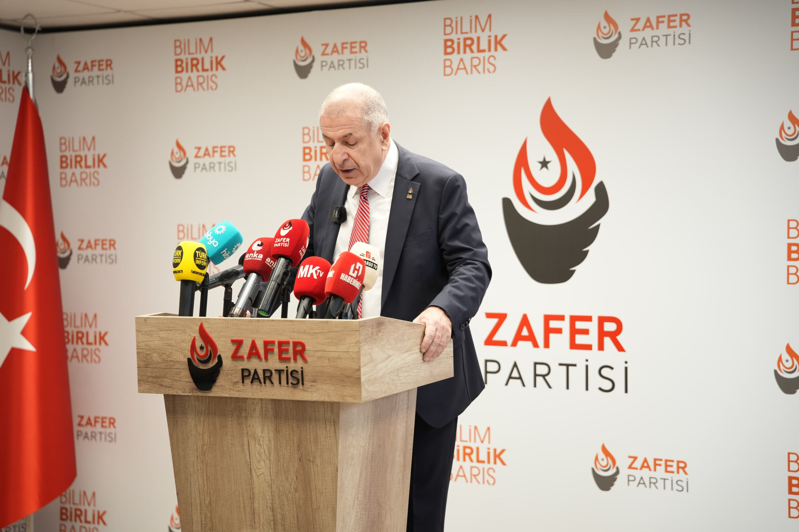 “AK PARTİ, KAYBEDEN PARTİLERİN UYGULADIĞI POLİTİKALARI UYGULAMAKTADIR”