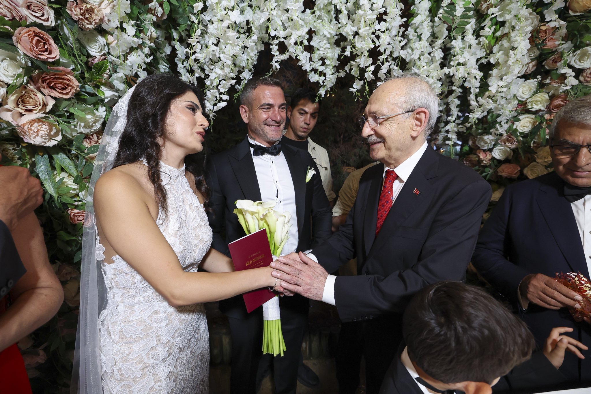 CHP Genel Başkanı Kemal Kılıçdaroğlu, Canpolat Ailesinin Mutluluğuna Ortak Oldu