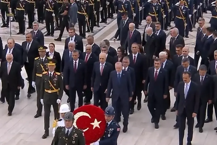 Büyük Zafer’in 104. yıl dönümünde devlet erkanı Anıtkabir’de