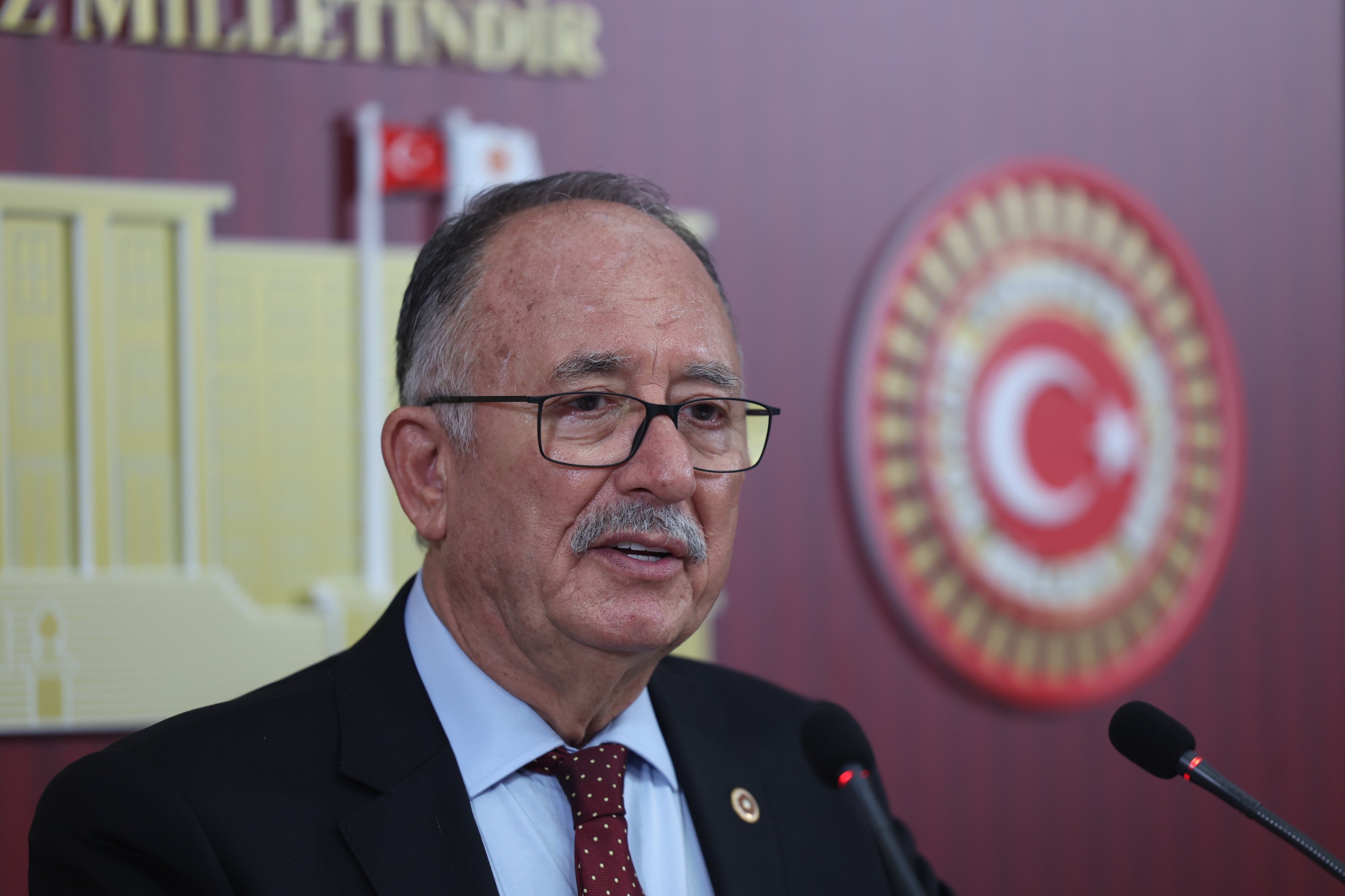 ŞERAFETTİN KILIÇ: “FON KRİZİYLE ÇALINAN PARA 980 MİLYAR LİRADAN FAZLADIR!”